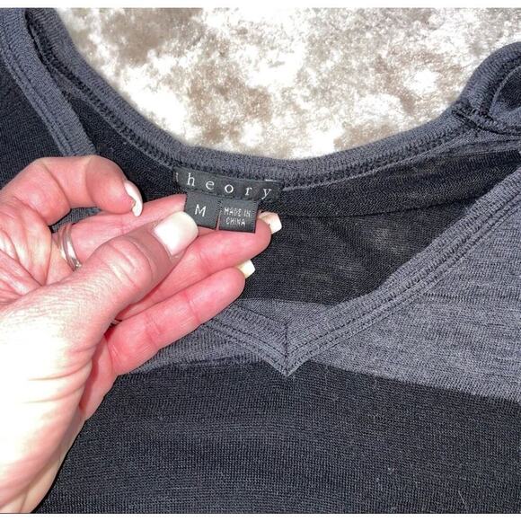 Theory brand lightweight long sleeve gray & black with side button details SZ M - Picture 5 of 8